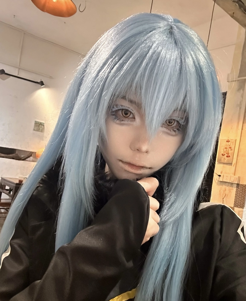 Hình ảnh biểu cảm đáng yêu của Rimuru cosplay