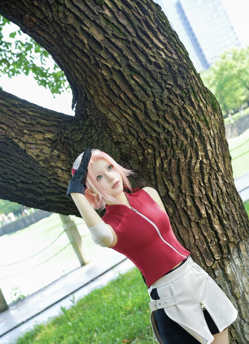 Hình ảnh cosplay Sakura chụp ngoại cảnh đẹp