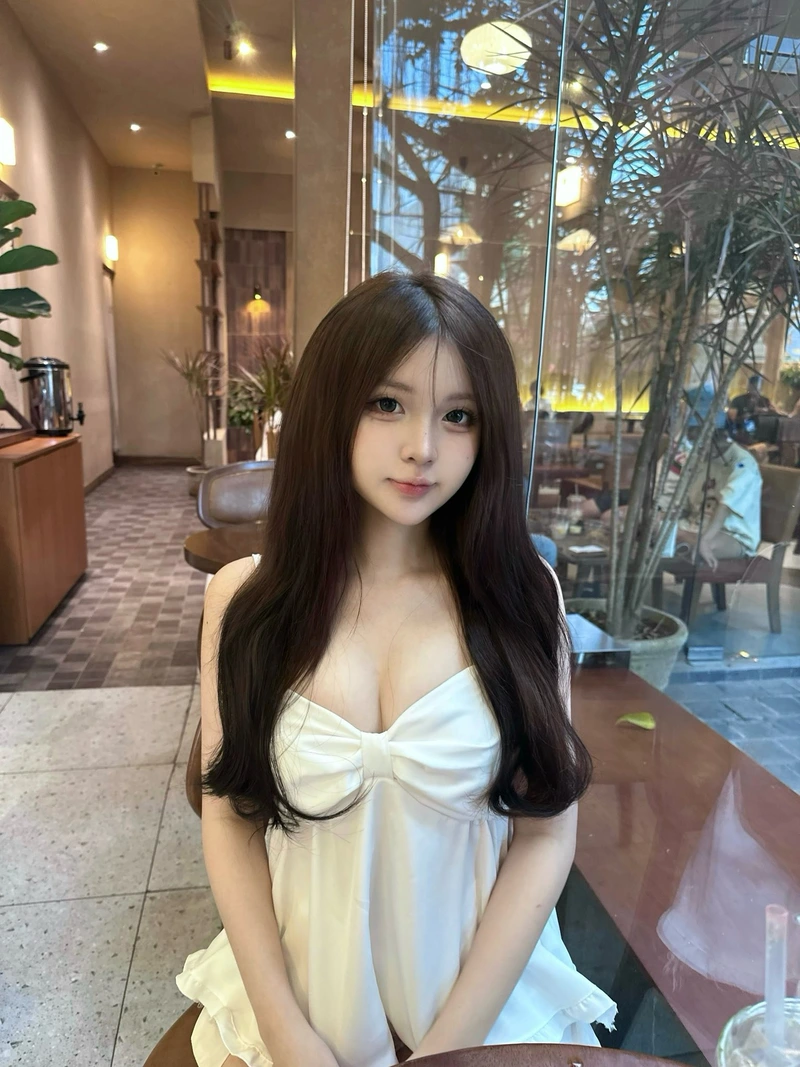 Hình ảnh gái xinh 2k5 làm hình nền điện thoại đẹp
