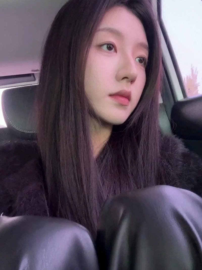 Hình ảnh gái xinh lứa 2k2