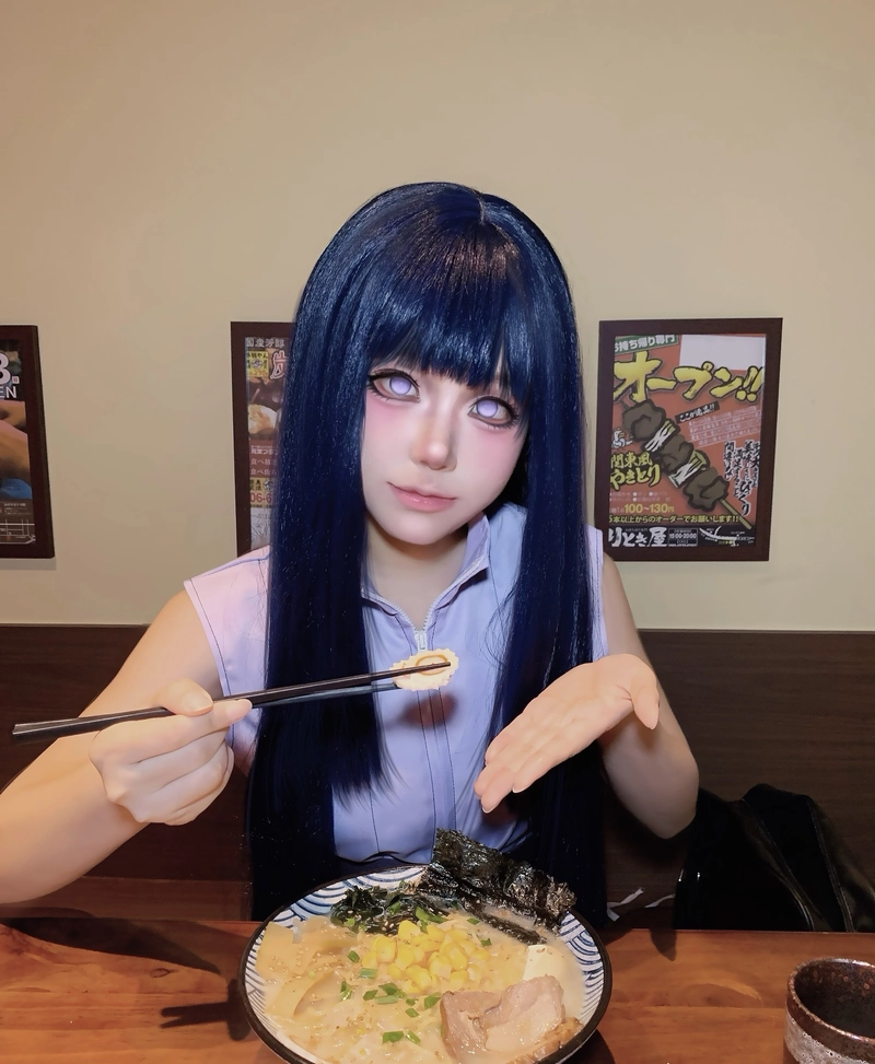 Hình ảnh phong thái mềm mại cosplay Hinata