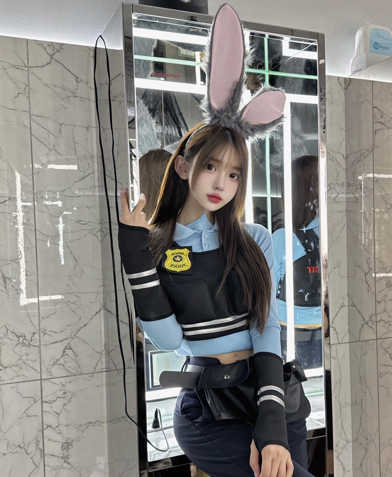 Hình ảnh tai thỏ cosplay xinh xắn với chi tiết rõ nét