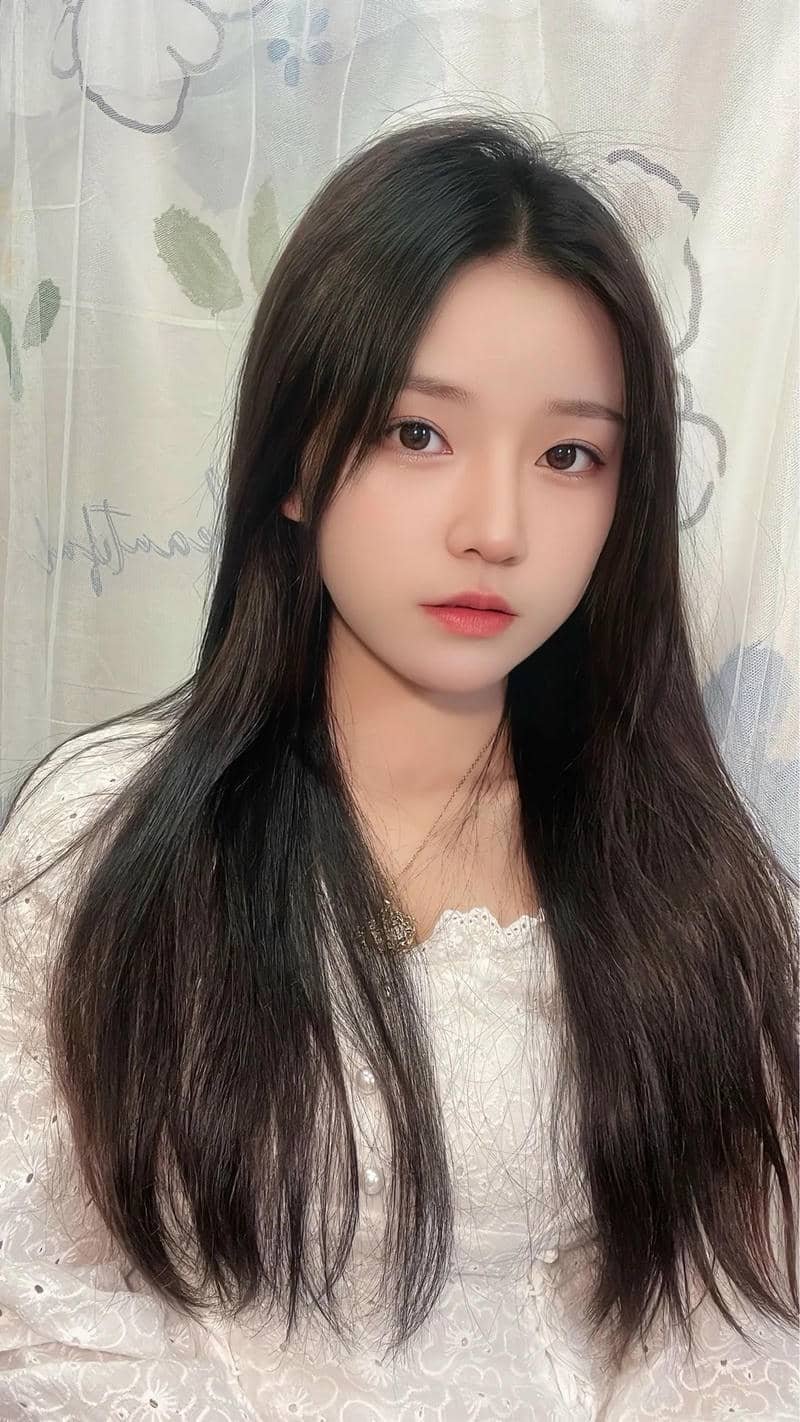 Hình gái xinh 2k2 ngoài trời