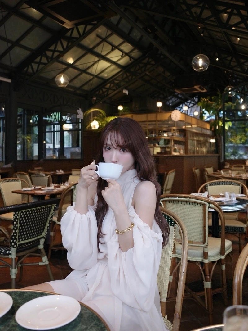 Hình nền Yua Mikami phù hợp làm ảnh đại diện cá nhân