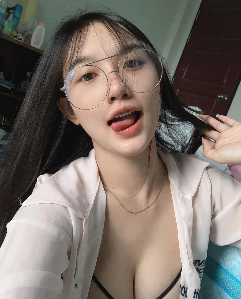 Hình nóng Thiên Địa nóng bỏng đầy đặn