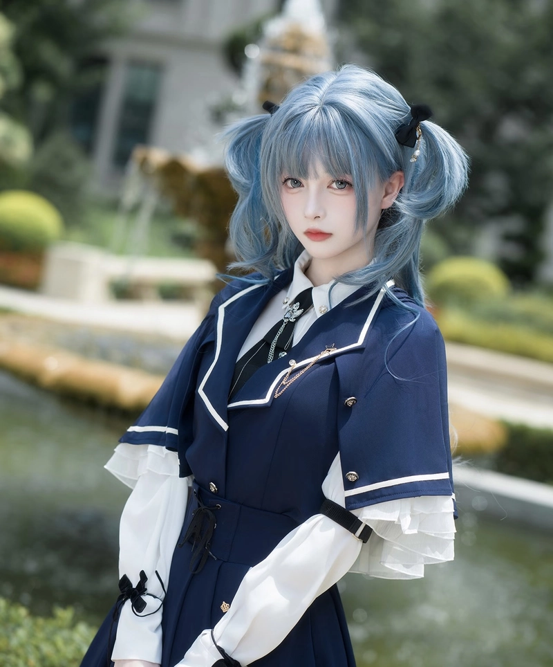 Hình phụ kiện cặp sách cosplay nữ sinh nổi bật trong ảnh