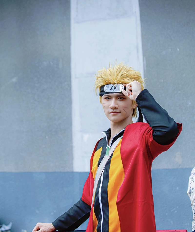 Hình tạo dáng nổi bật mang cosplay Naruto