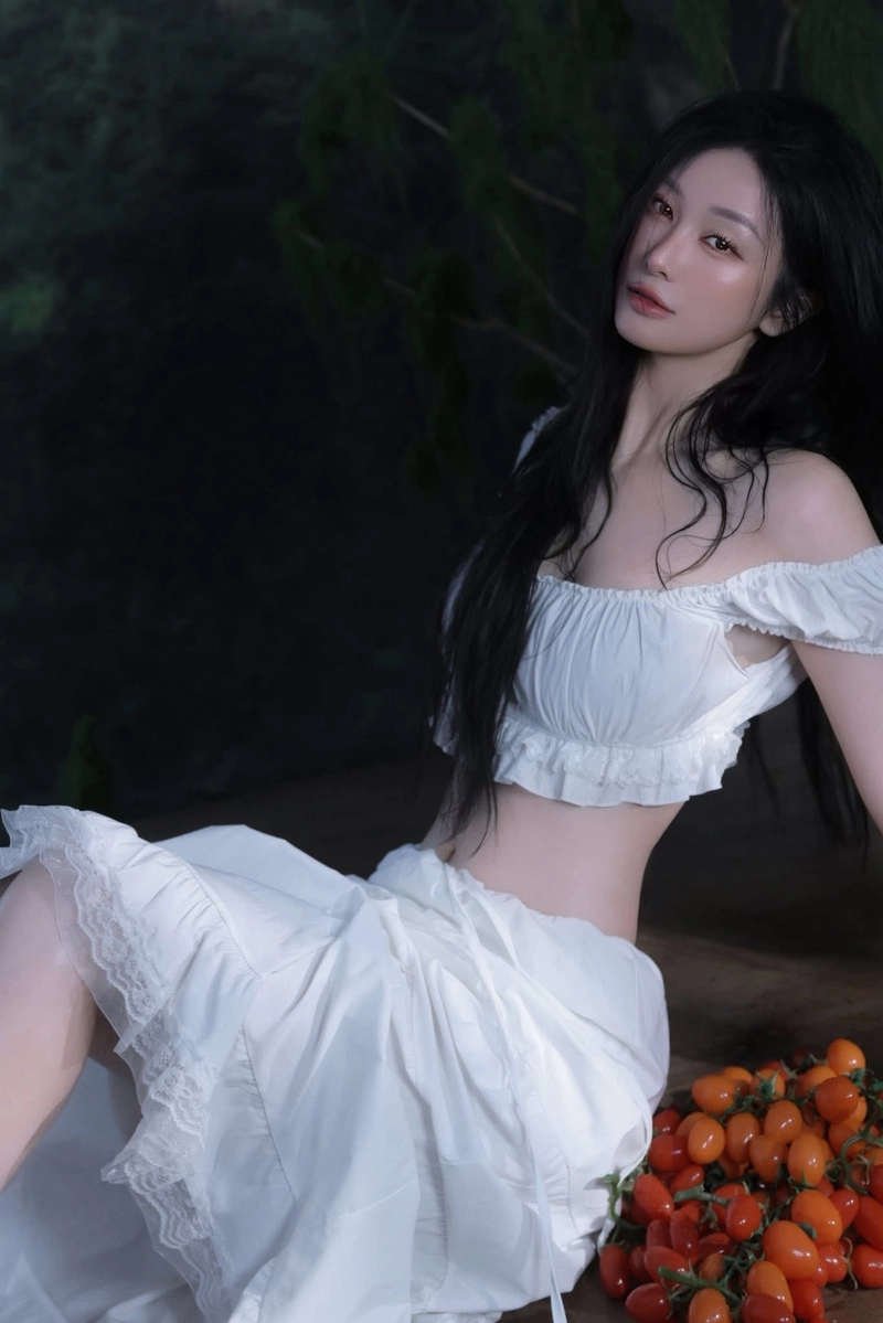 Hot girl jun vũ bikini dịu dàng nhẹ nhàng