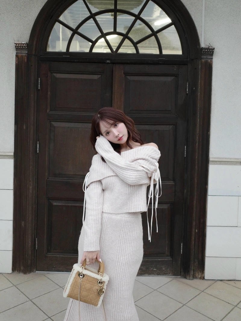 Khung hình Yua Mikami sexy gợi cảm với ánh sáng dịu nhẹ