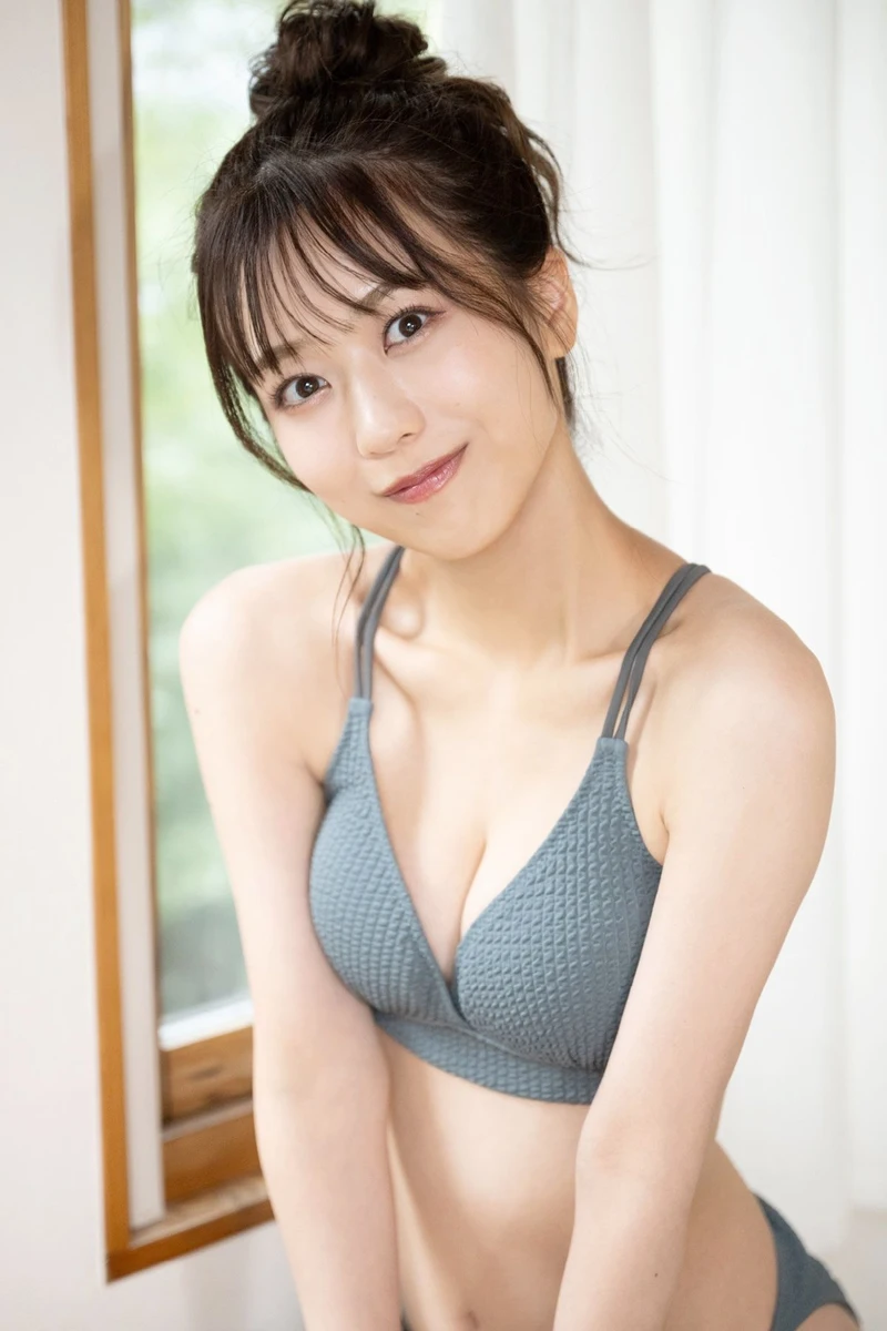 Lồn gái Việt Nam trắng hồng mịn màng