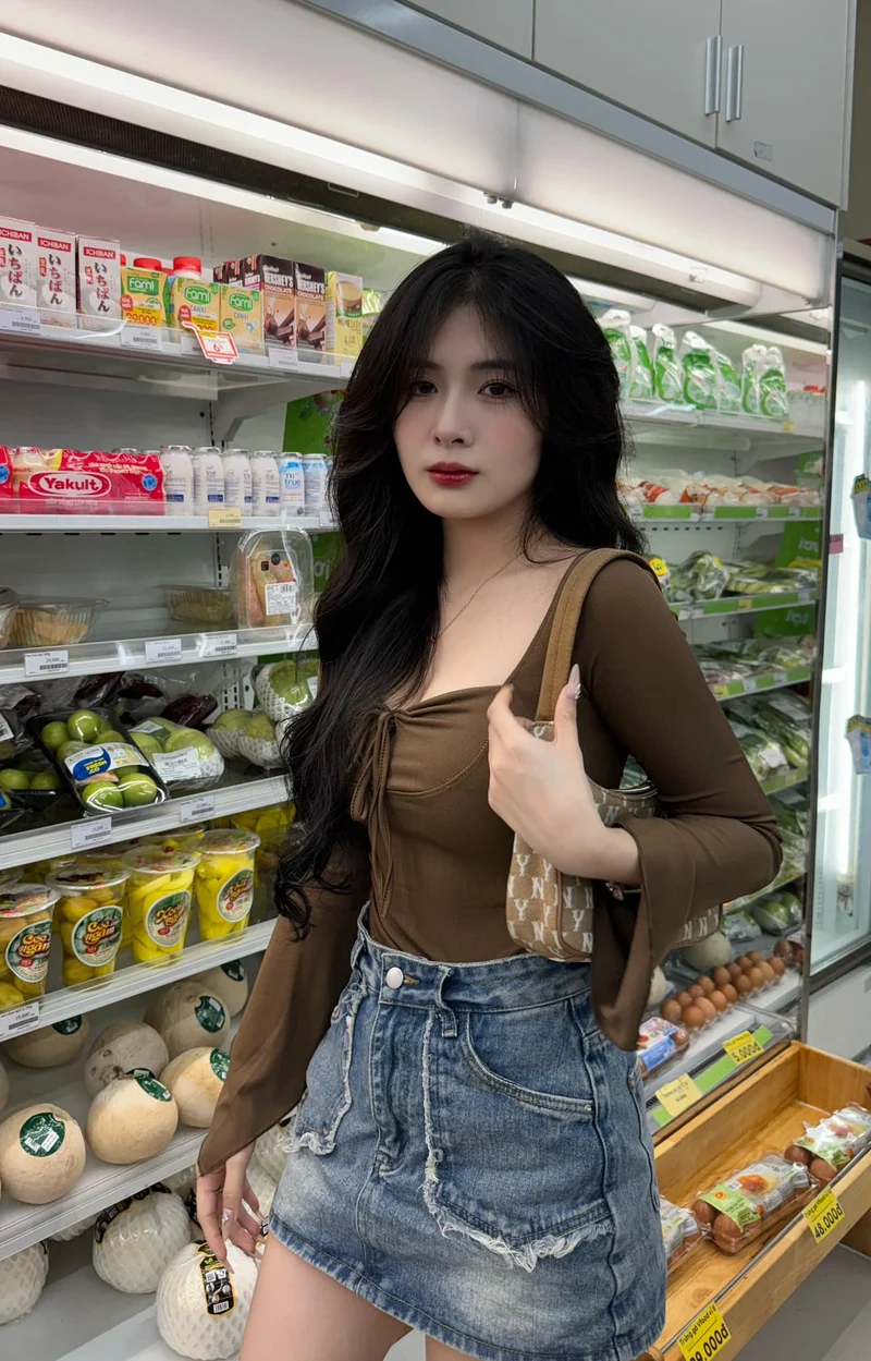 Nàng Quỳnh Alee bikini hồng ngọt ngào và quyến rũ
