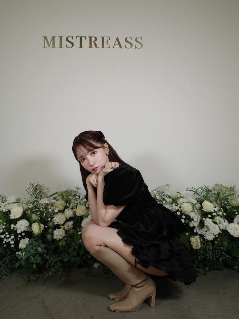 Nét đẹp Yua Mikami trong tạo dáng tự nhiên trước ống kính