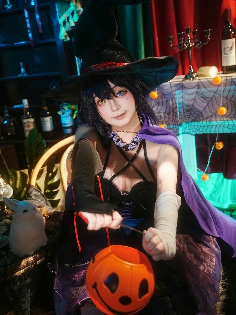 Nhân vật hóa trang halloween mang nét rùng rợn