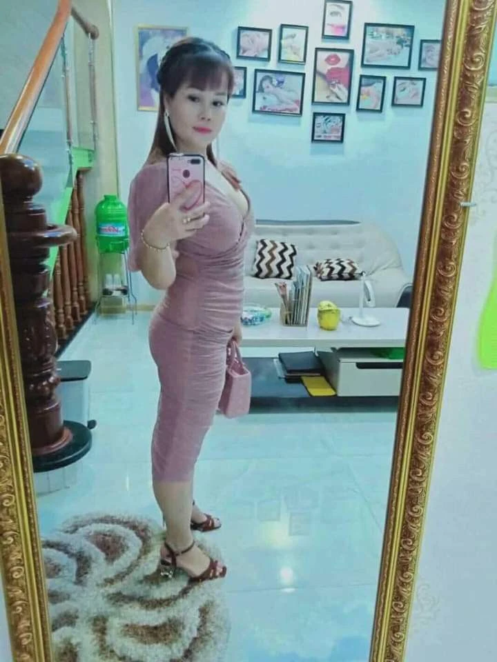 Nóng bỏng mê hoặc Ảnh Sex MBBG trắng trẻo