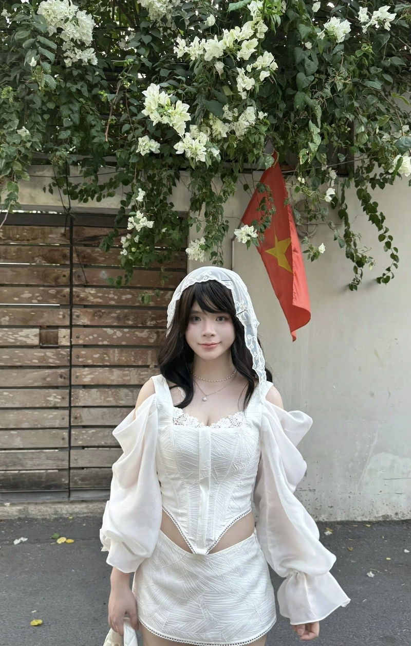 Phong cách trẻ trung hot của gái xinh sinh 2005