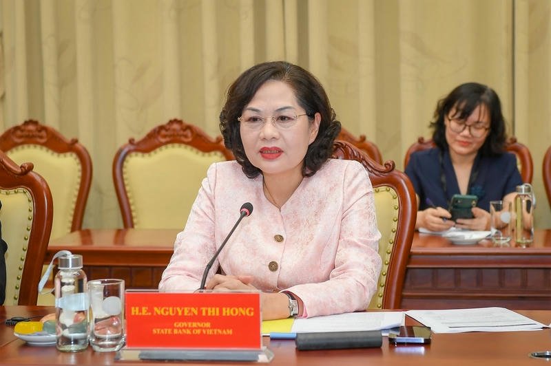 Vì sao thông tin về gia đình Thống đốc Nguyễn Thị Hồng luôn được giữ kín