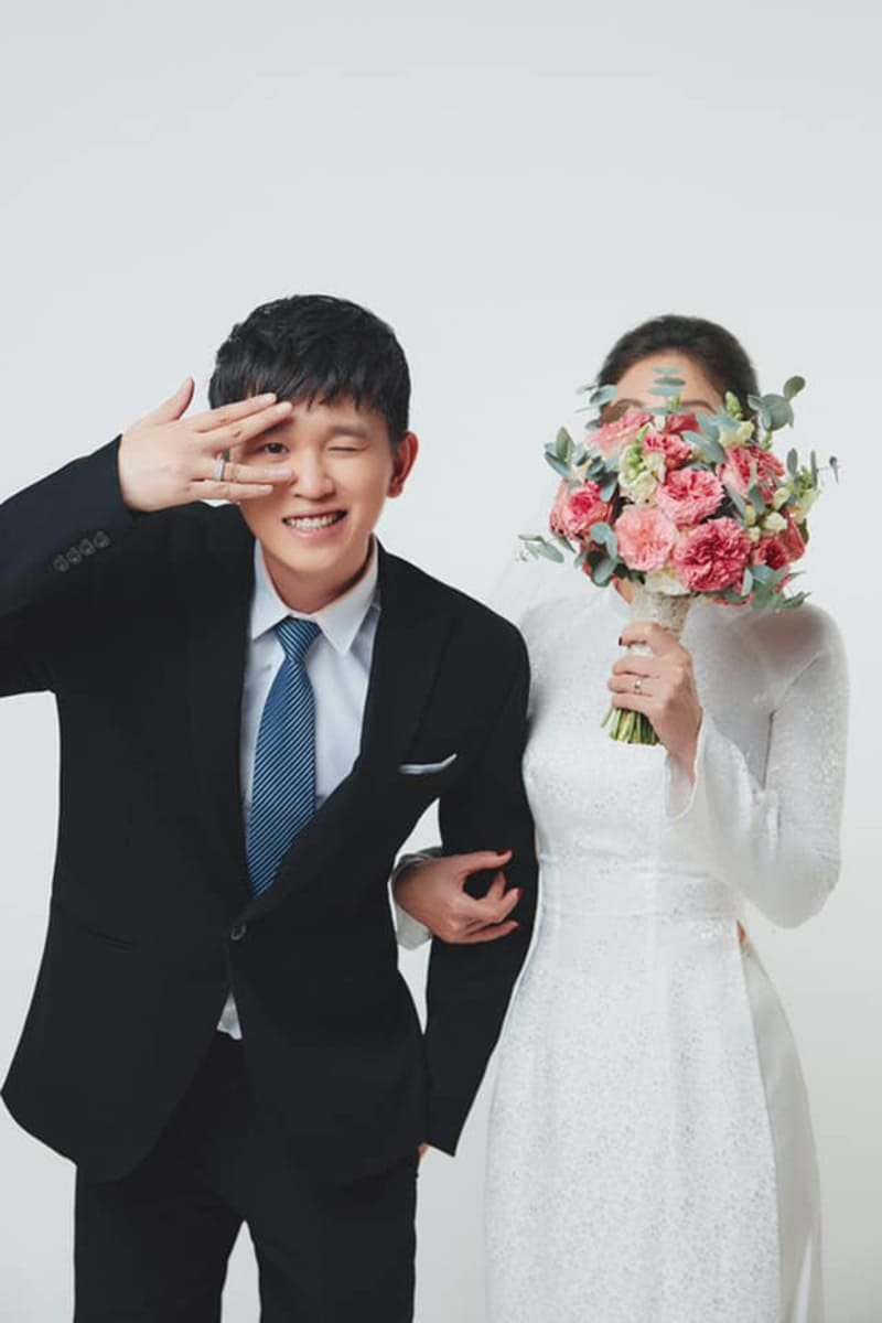 Vợ cũ Bray là ai