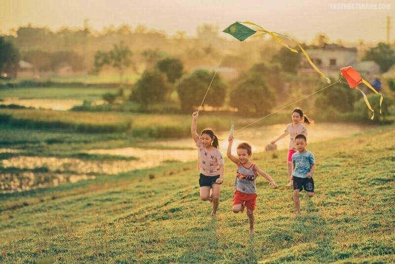 Xác Định Nhân Vật Trữ Tình Trong Bài Thơ Quê Hương Là Ai