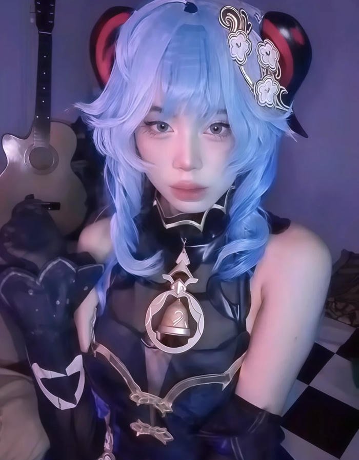 ảnh cosplay ganyu vẻ đẹp dịu