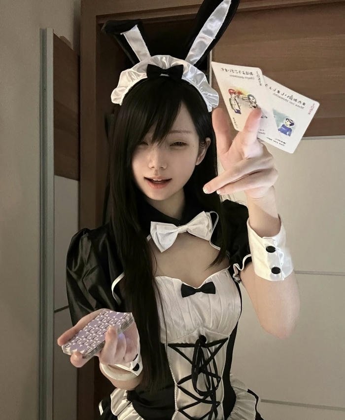 ảnh cosplay hầu gái nét duyên