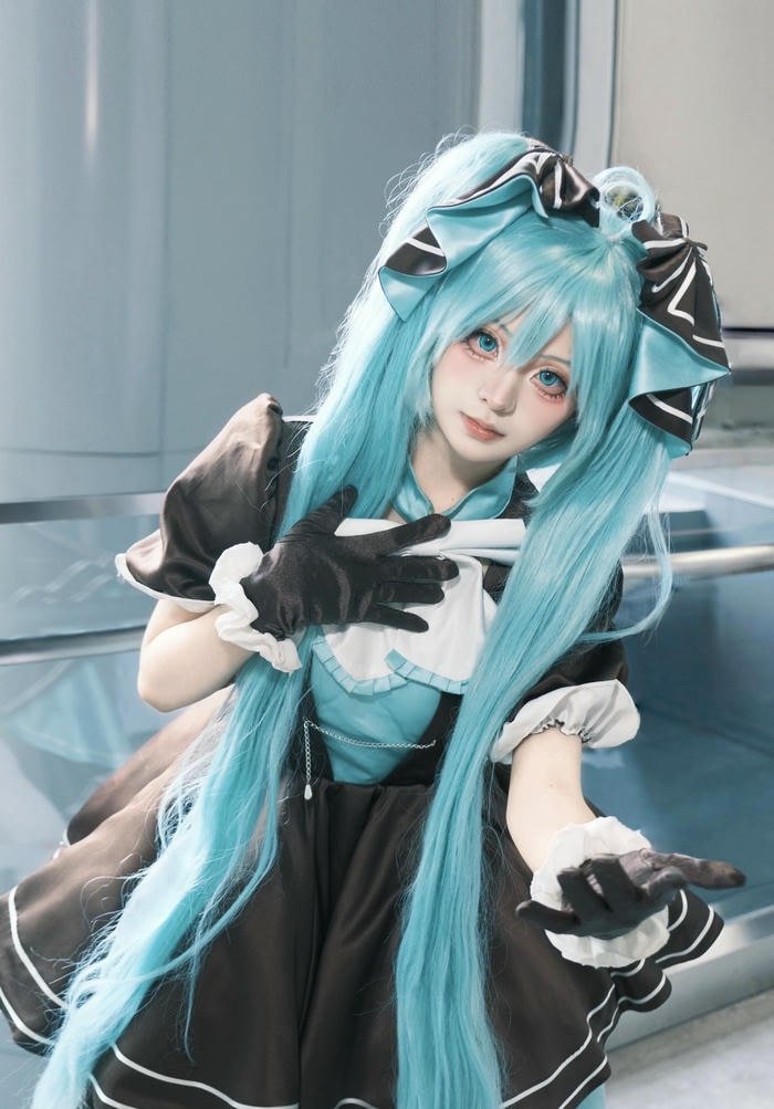 ảnh cosplay miku thân hình mảnh