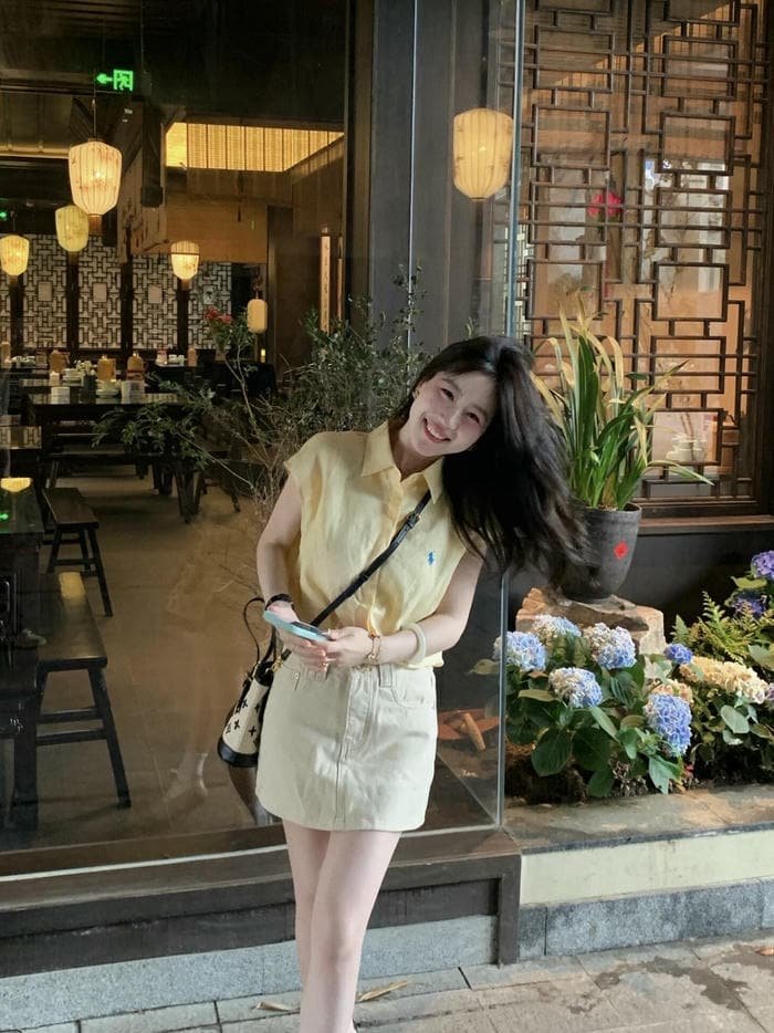 ảnh gái xinh Trung Quốc váy ngắn trắng