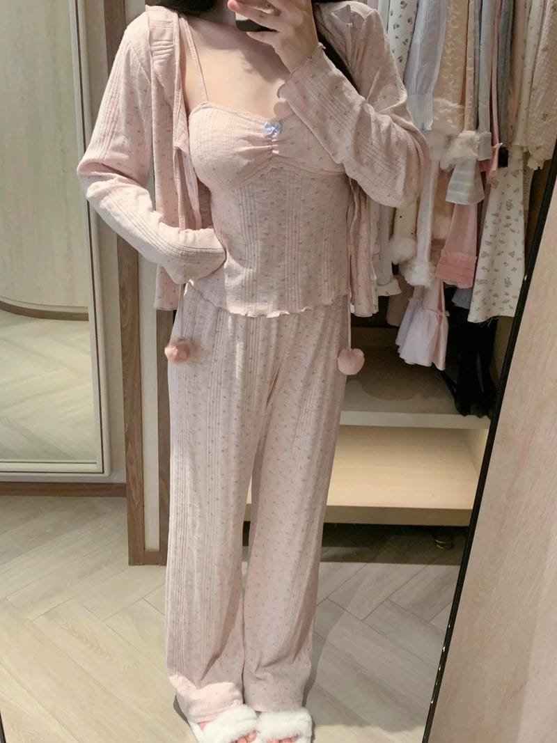 ảnh gái xinh mặc đồ ngủ tinh tế