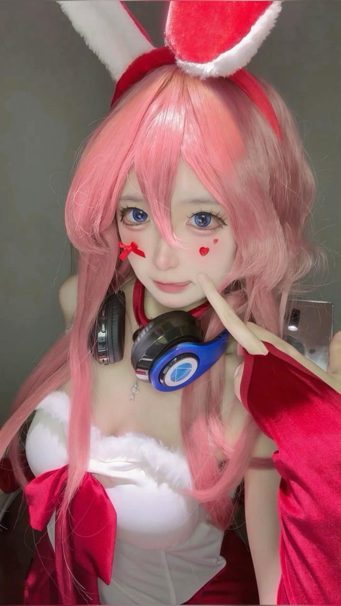 ảnh hina cosplay đẹp tự nhiên