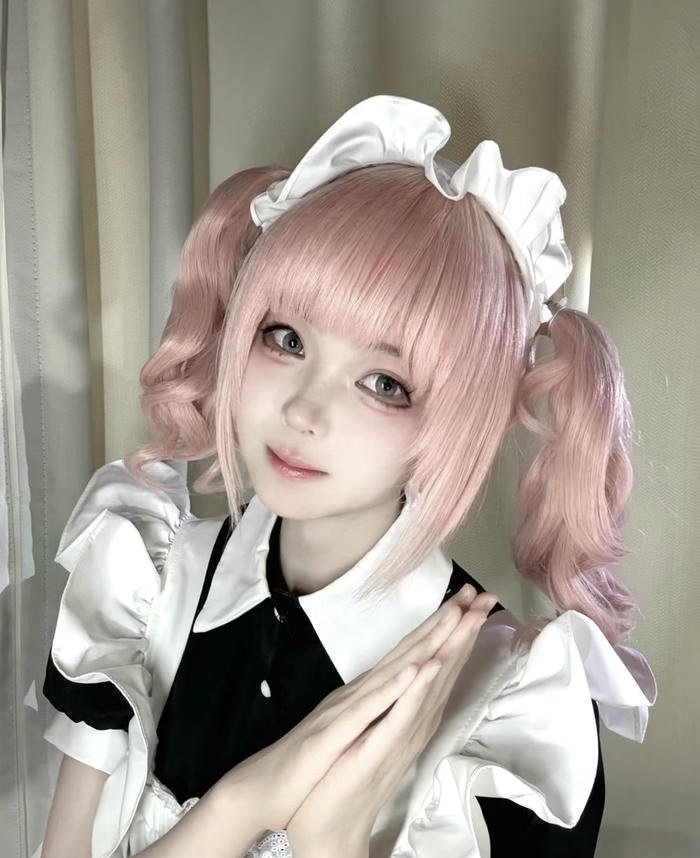 ảnh hina cosplay tóc buộc hai bên