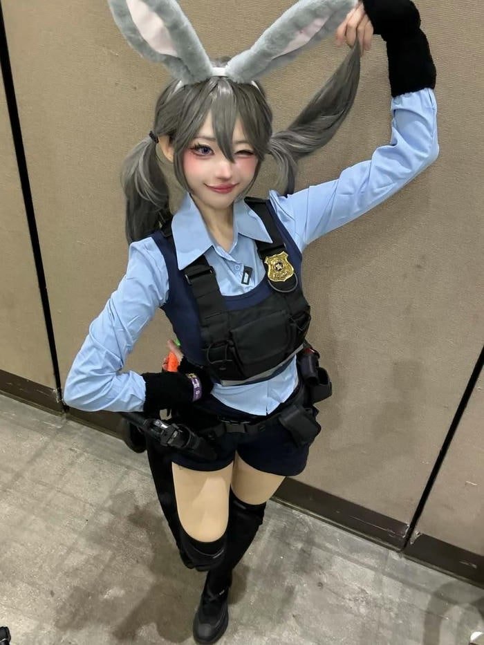 ảnh hina cosplay xinh duyên dáng