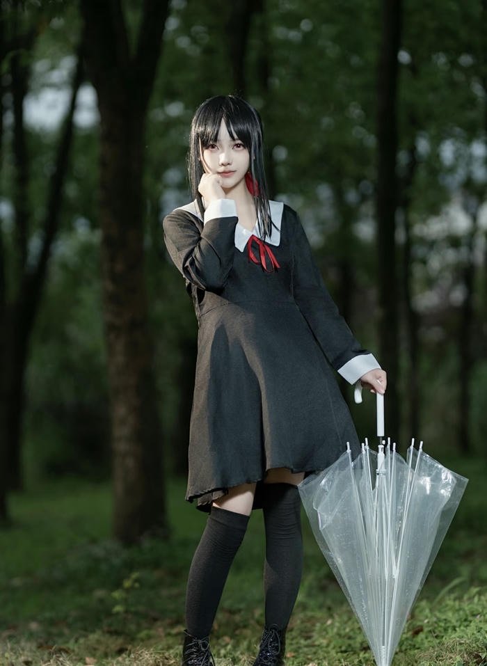ảnh kaguya cosplay ánh mắt lạnh