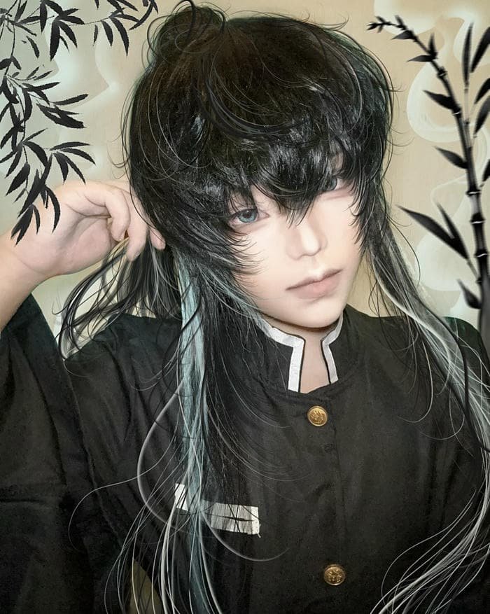 ảnh muichiro cosplay ánh mắt lạnh