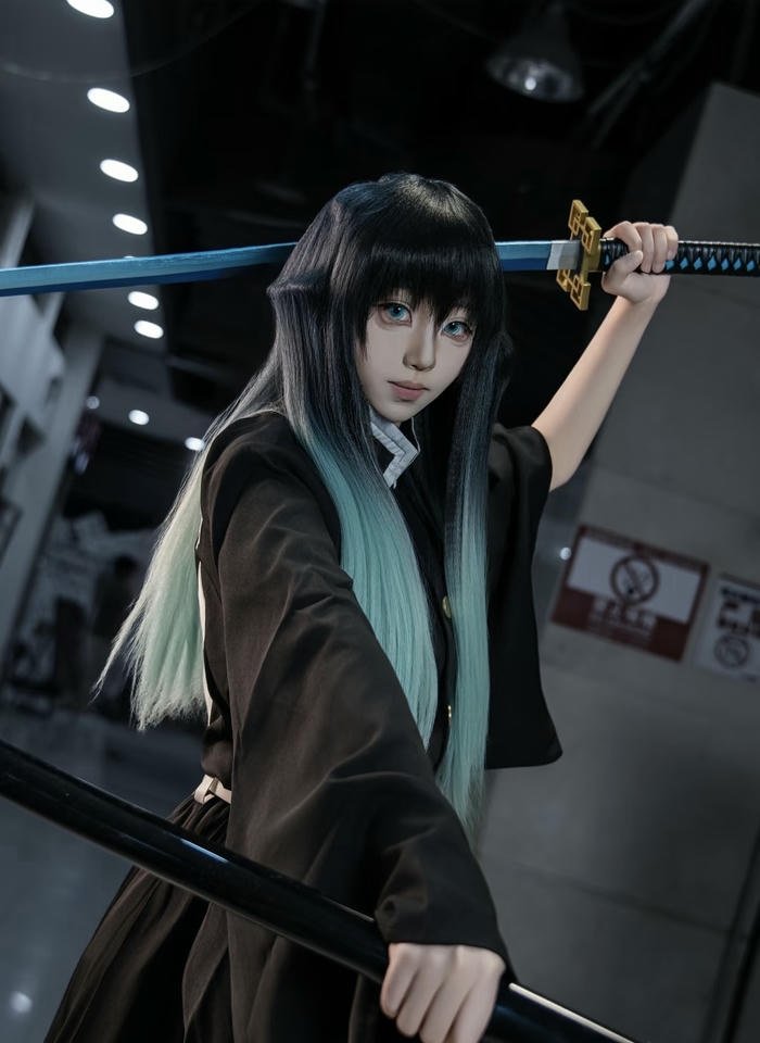 ảnh muichiro cosplay phong cách sát quỷ