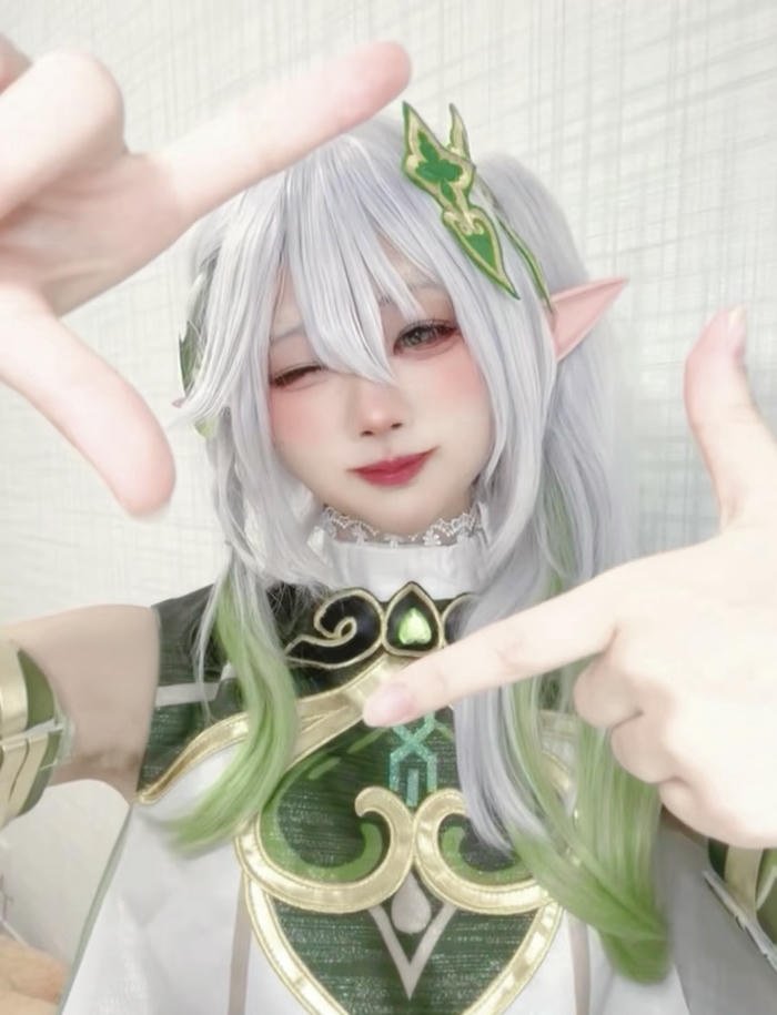 ảnh nahida cosplay khuôn mặt đẹp