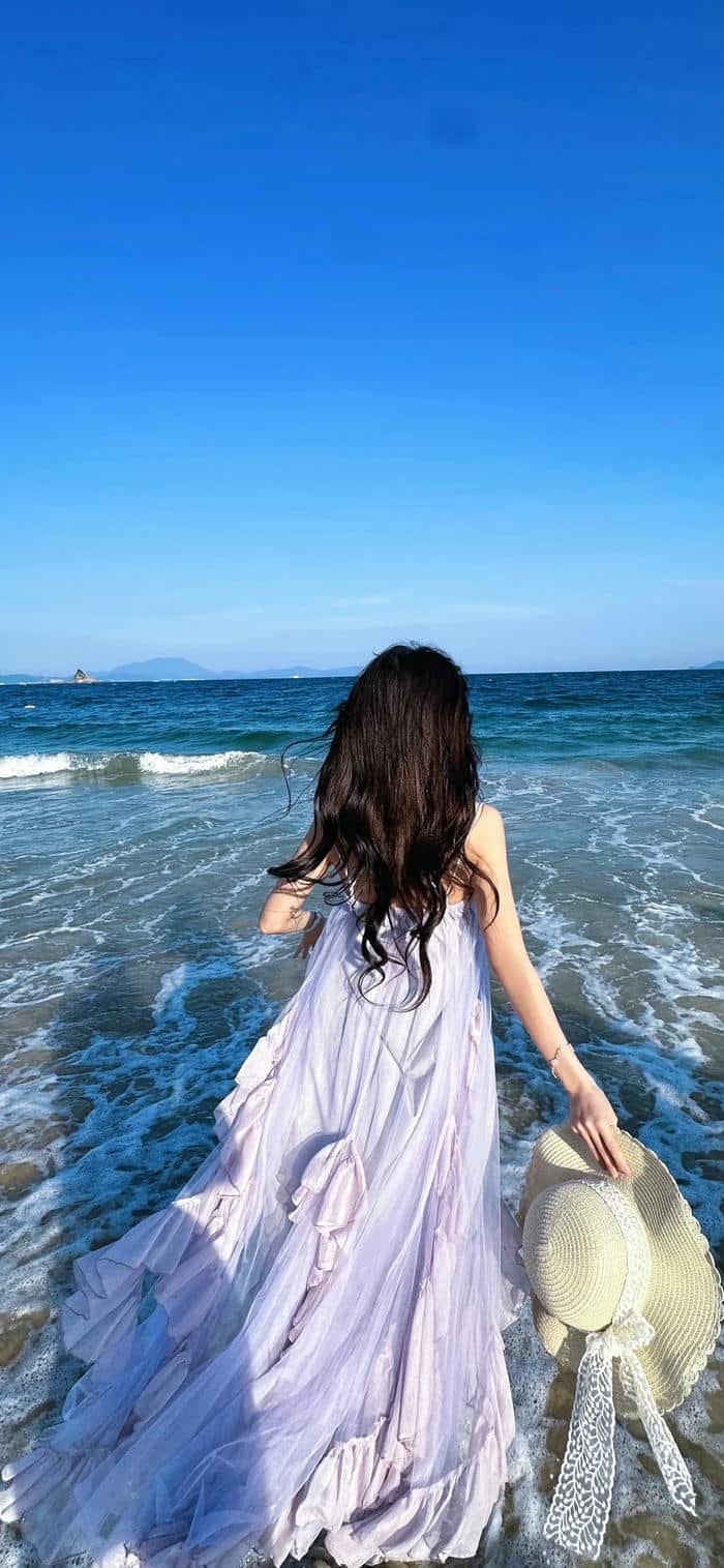 ảnh nền cô gái quay lưng full HD