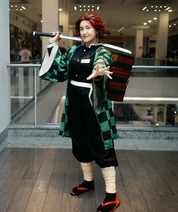 ảnh tanjiro cosplay gương mặt hiền
