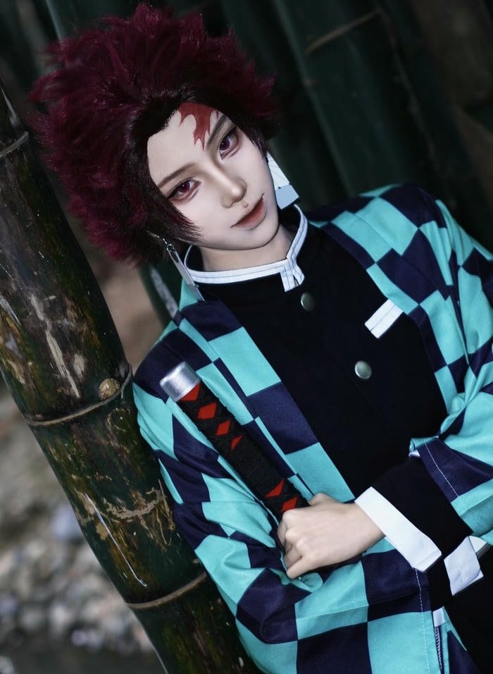 ảnh tanjiro cosplay nét đẹp nhẹ