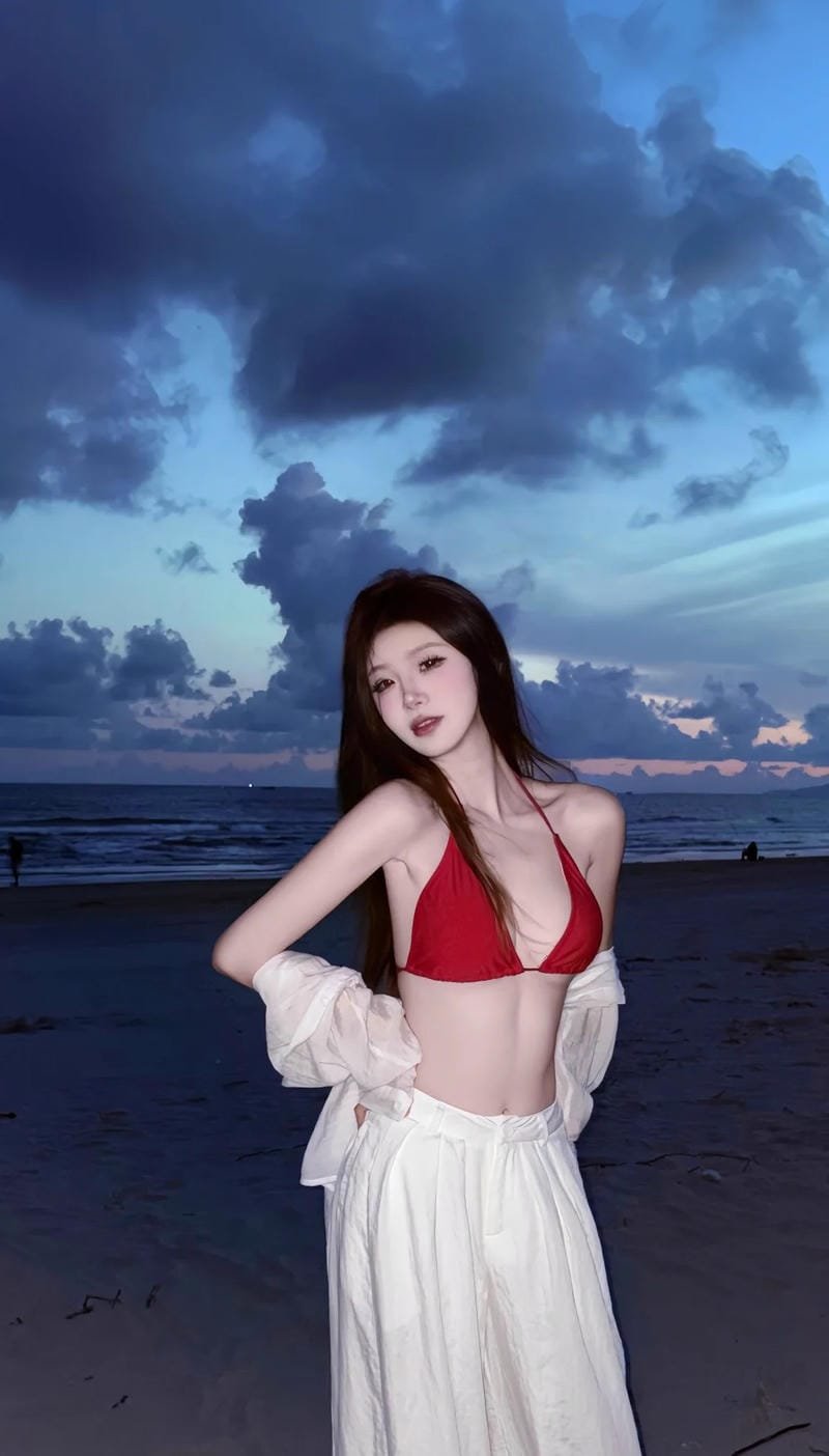 bikini phong cách tối giản gái xinh Trung Quốc