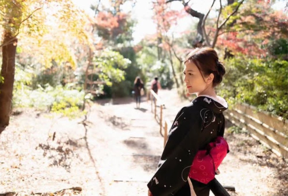 Ririko Kinoshita Là Ai: Khám Phá Nàng Thơ Nhật Bản Nổi Bật - Chung Cư Gold Season Nguyễn Tuân