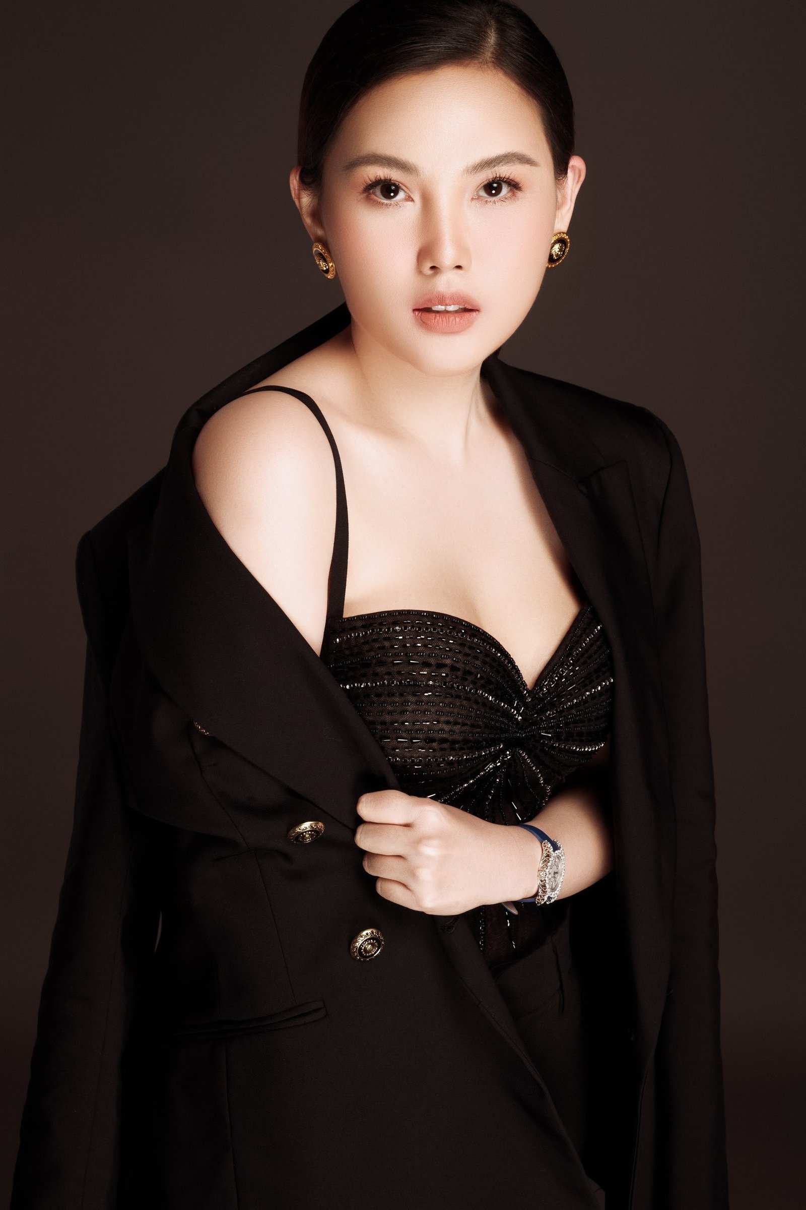 Chân dung nữ doanh nhân Hiếu Châu kiên định vượt thử thách