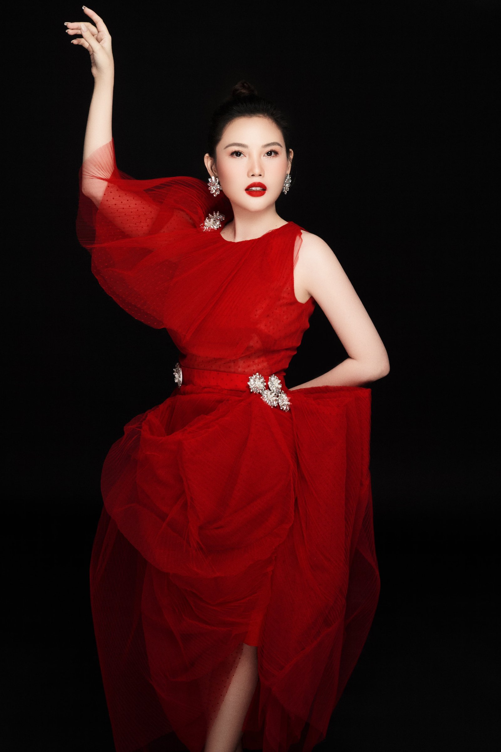 Chân dung nữ doanh nhân Hiếu Châu với tầm nhìn lan tỏa sắc đẹp