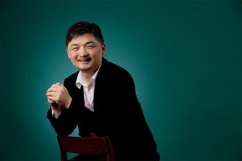 Chân dung tỷ phú Kim Beom-su, người sáng lập tập đoàn công nghệ Kakao và hiện là người giàu nhất Hàn Quốc