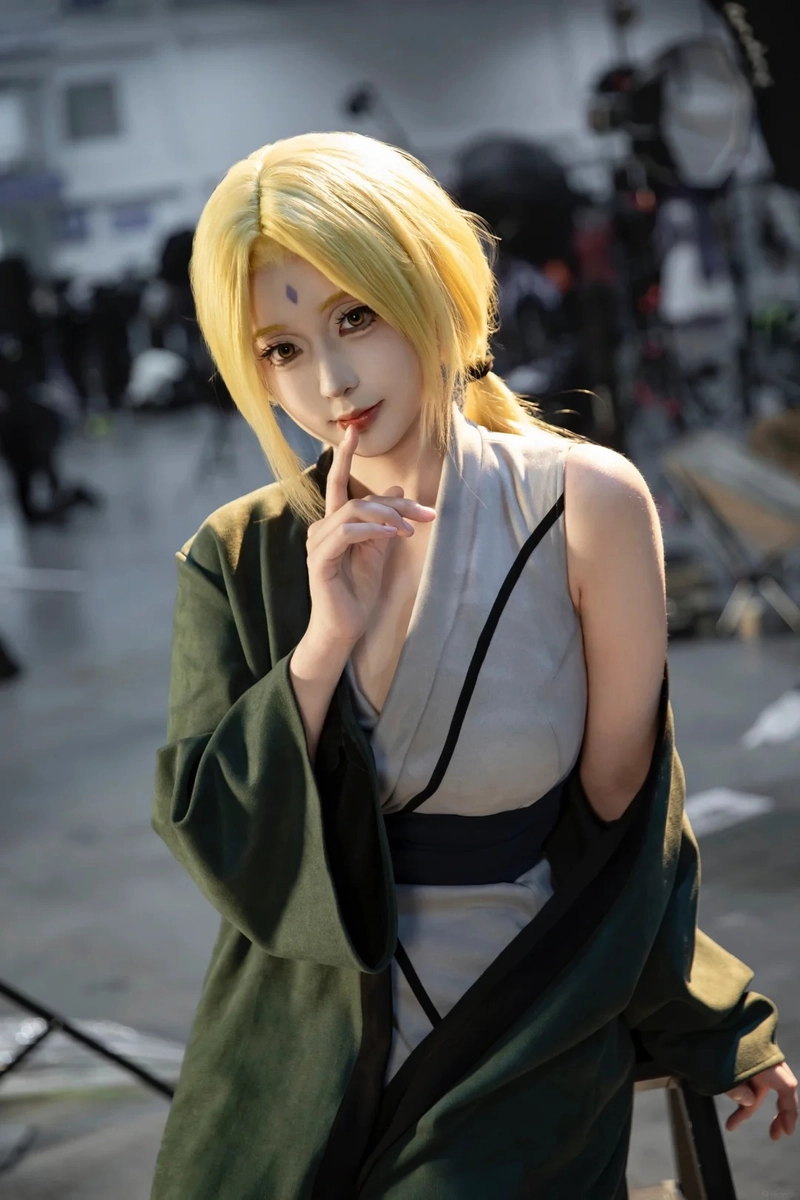 chiêm ngưỡng cosplay tsunade với tạo hình cực kỳ nổi bật