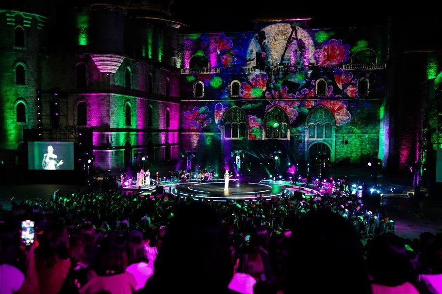 Công nghệ chiếu sáng ngoại thất 3D trên mẫu xe hiện đại