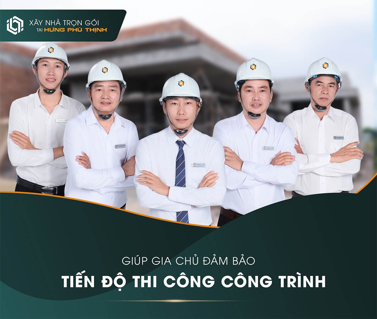 Công nhân xây dựng đang làm việc tại công trường dự án