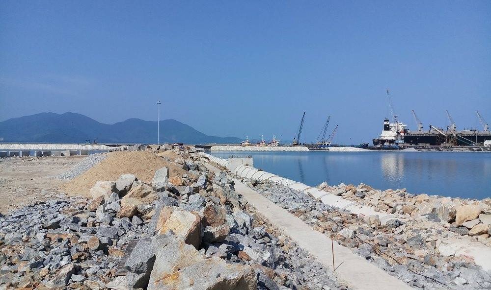 Công trình hạ tầng cảng Chân Mây hỗ trợ dự án điện khí LNG