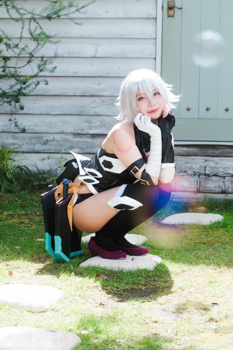 cosplay cute dáng ngồi gợi cảm