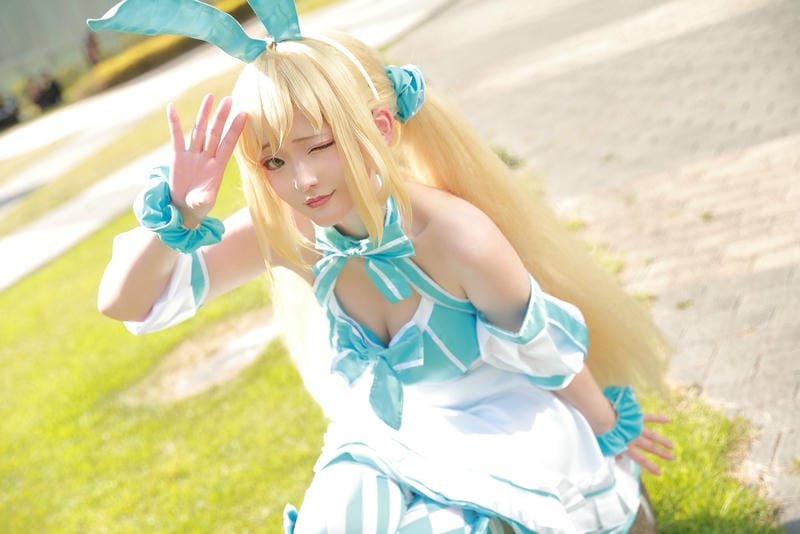 cosplay cute trong ảnh sáng nhẹ