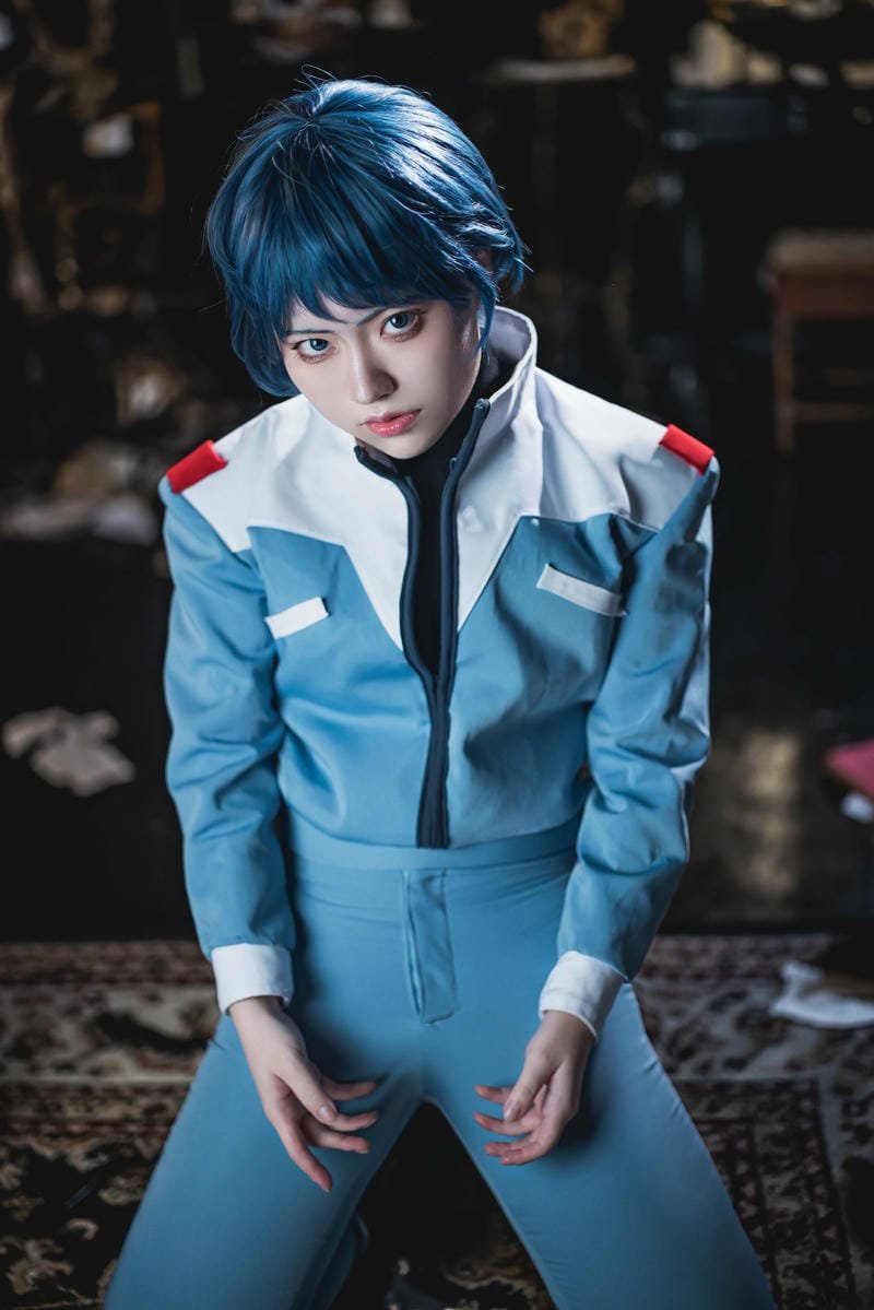 cosplay cute xuất hiện trong studio