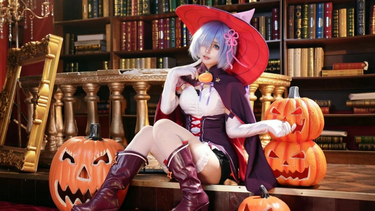 cosplay halloween thumbnail